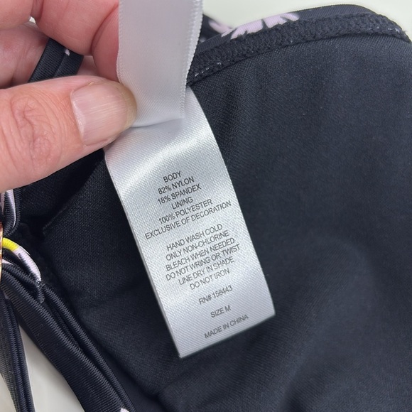 Hula Honey Large Daisy Dog Print Ruffle Triangle Bikini Top Black M NWT - Picture 7 of 8